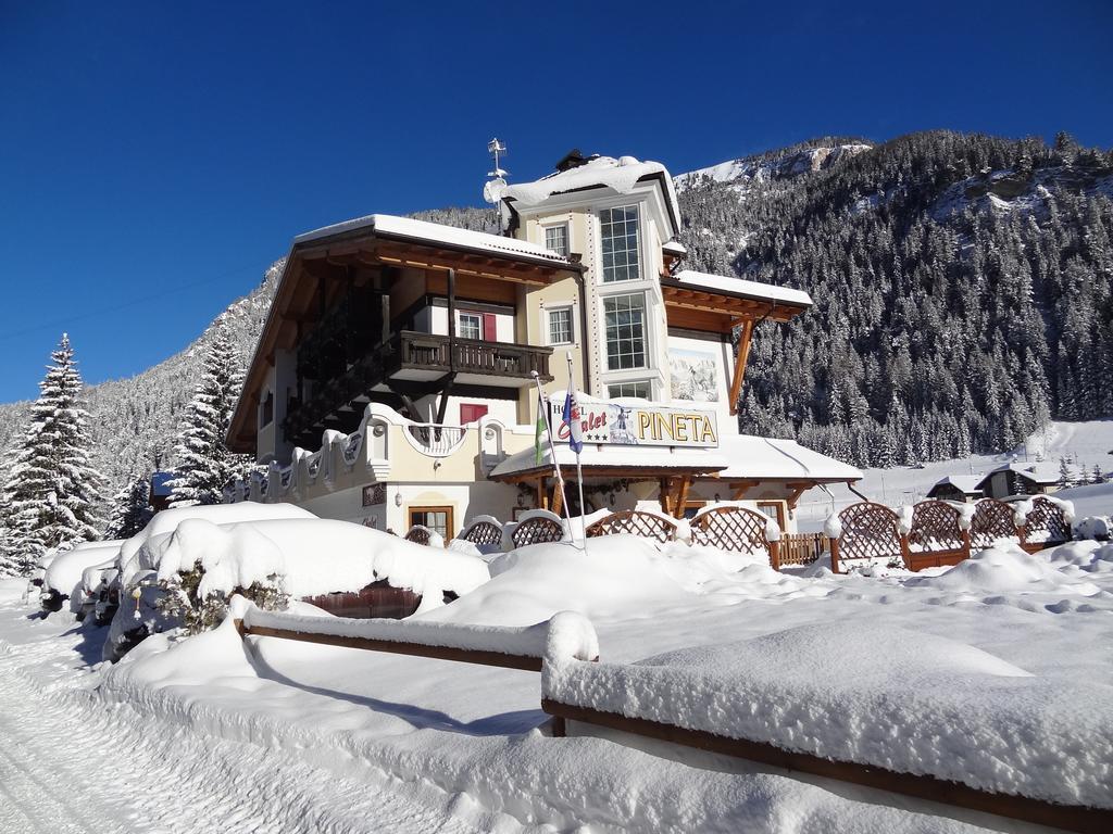 Chalet Pineta Relax Location Canazei Exterior photo