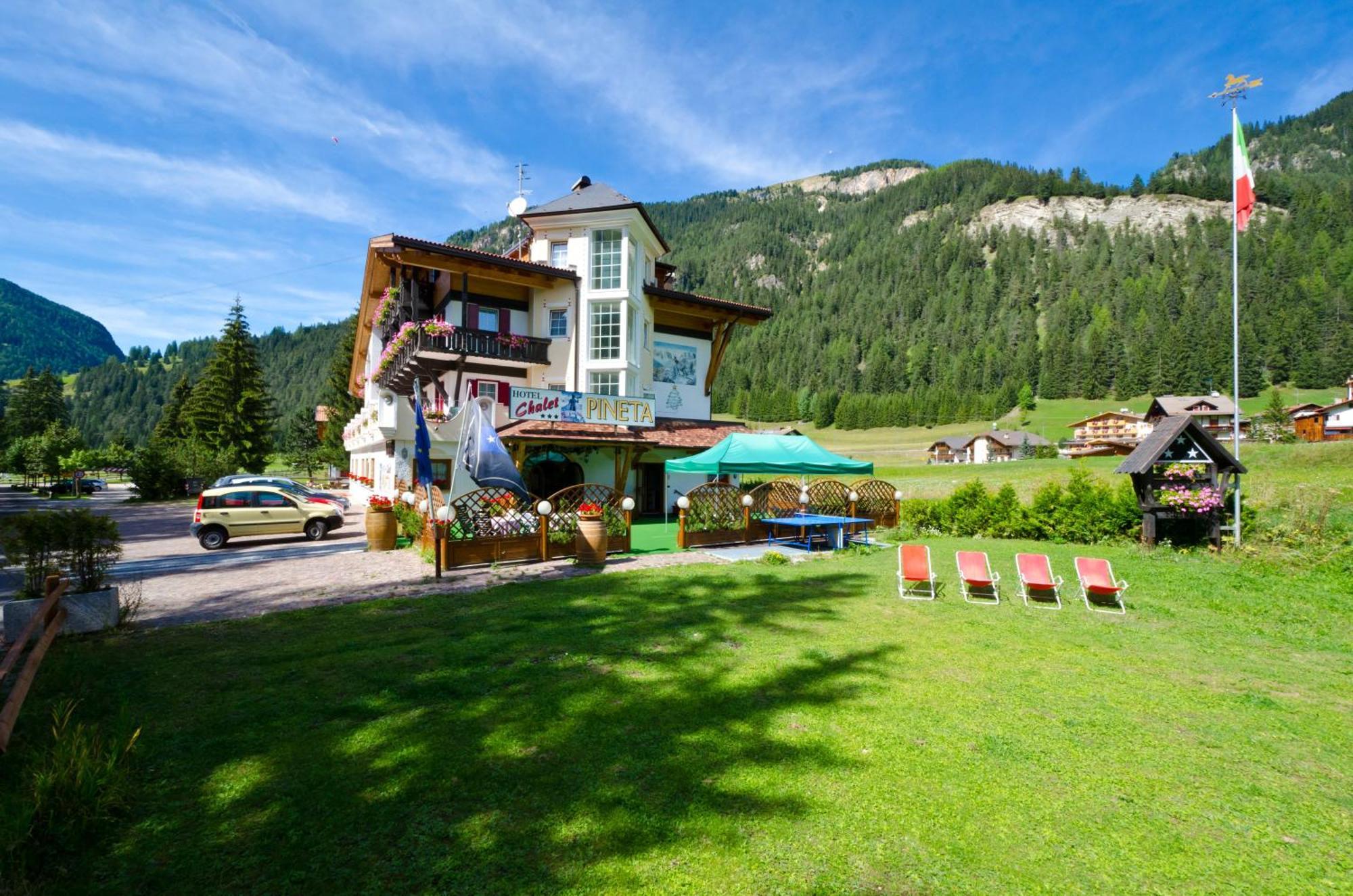 Chalet Pineta Relax Location Canazei Exterior photo